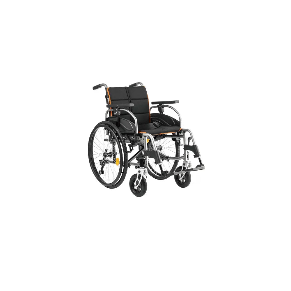 Pinnacle Ultraroll Pro Manual Folding Wheelchair